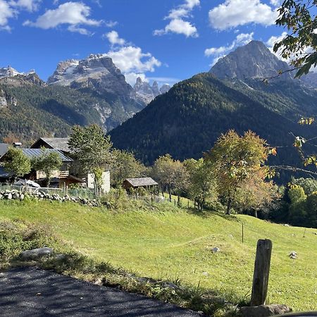 Villa Alpina Campiglio 마돈나 디 캄필리오 외부 사진
